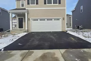 7052 Fair Oaks Rd, Racine, WI 53403 - Photo 1