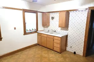 3328 N 37th St, Milwaukee, WI 53216 - Photo 7