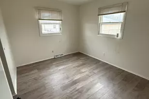 2831 E Carpenter Ave, Cudahy, WI 53110 - Photo 9