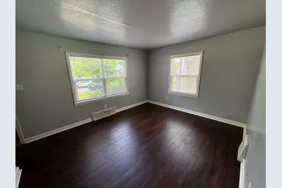 3223 W Fairmount Ave, Milwaukee, WI 53209 - Photo 7