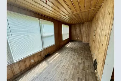 3223 W Fairmount Ave, Milwaukee, WI 53209 - Photo 9