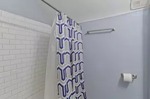 3923 S 41st St, Greenfield, WI 53221 - Photo 13