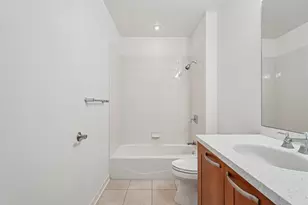 1522 N Prospect Ave, Milwaukee, WI 53202 - Photo 25