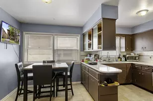 7753 W Beckett Ave, Milwaukee, WI 53218 - Photo 17