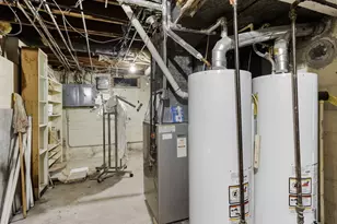 7753 W Beckett Ave, Milwaukee, WI 53218 - Photo 25