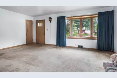 10413 W Sheridan Ave, Milwaukee, WI 53225 - Photo 3