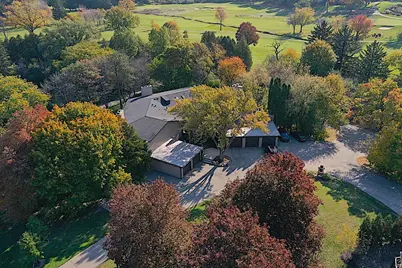 880  Windsor Dr #J3, Fontana, WI 53125 - Photo 1