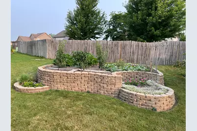 9244  Auburn Ct, Racine, WI 53406 - Photo 25