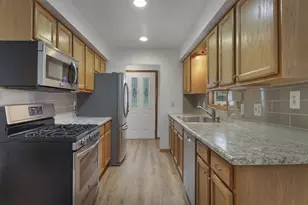 3131 Barbara Dr, Racine, WI 53404 - Photo 7