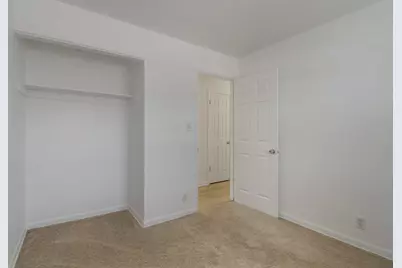 3131  Barbara Dr, Racine, WI 53404 - Photo 17