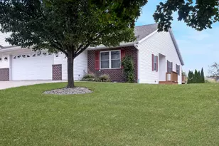 800 Chief Kewaskum Pl, Kewaskum, WI 53040 - Photo 21