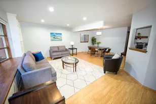 6535 N Braeburn Ln, Glendale, WI 53209 - Photo 5