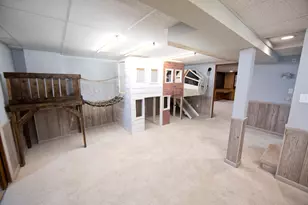 6535 N Braeburn Ln, Glendale, WI 53209 - Photo 17