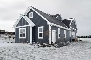 W274N6937 Pintail Ct, Lisbon, WI 53089 - Photo 67