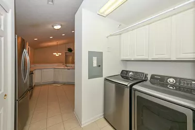 10258 W Deerwood Ln, Franklin, WI 53132 - Photo 13