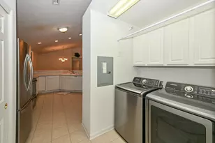 10258 W Deerwood Ln, Franklin, WI 53132 - Photo 13