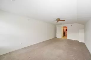 10258 W Deerwood Ln, Franklin, WI 53132 - Photo 25