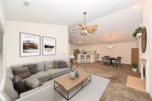 10258 W Deerwood Ln, Franklin, WI 53132 - Photo 7