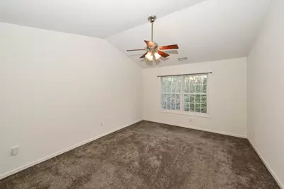 10258 W Deerwood Ln, Franklin, WI 53132 - Photo 29