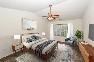 10258 W Deerwood Ln, Franklin, WI 53132 - Photo 9