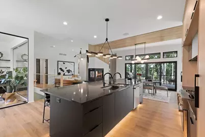 815 N English Settlement Ave, Racine, WI 53105 - Photo 55