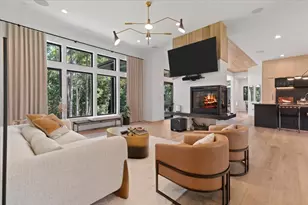 815 N English Settlement Ave, Racine, WI 53105 - Photo 39