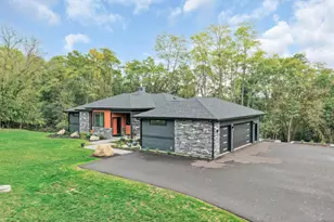 815 N English Settlement Ave, Racine, WI 53105 - Photo 11