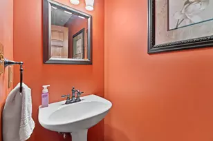 W140N5331 St Andrews Cir, Menomonee Falls, WI 53051 - Photo 23