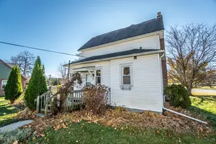 824 Park Ave, West Bend, WI 53090 - Photo 15