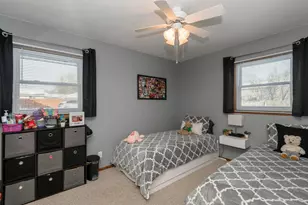 511 Robin St, West Bend, WI 53090 - Photo 15