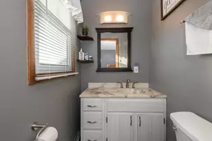 511 Robin St, West Bend, WI 53090 - Photo 19