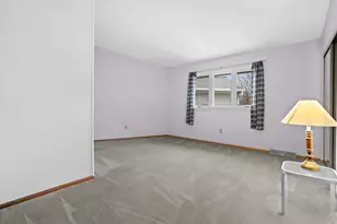 15629 W Ridge Rd, New Berlin, WI 53151 - Photo 9