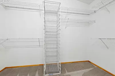 15629 W Ridge Rd, New Berlin, WI 53151 - Photo 13