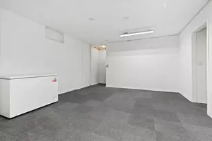 15629 W Ridge Rd, New Berlin, WI 53151 - Photo 17