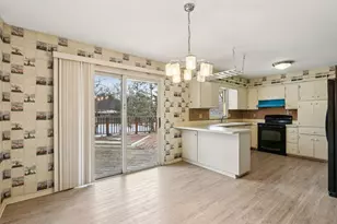 234 Green Valley Pl, West Bend, WI 53095 - Photo 17