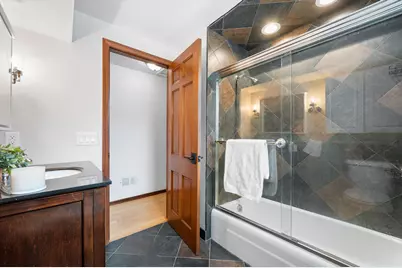 2746  Manor Ave, Racine, WI 53406 - Photo 29