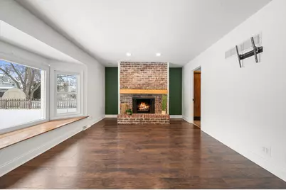 2746  Manor Ave, Racine, WI 53406 - Photo 7