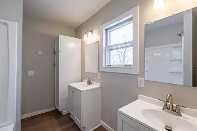 2011  21st St, La Crosse, WI 54601 - Photo 7