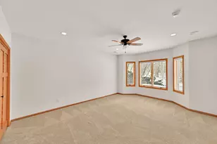 605 St Johns Dr, Delafield, WI 53018 - Photo 33