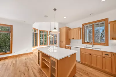 605  St Johns Dr, Delafield, WI 53018 - Photo 15