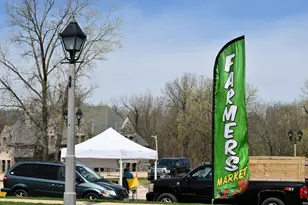 605 St Johns Dr, Delafield, WI 53018 - Photo 53