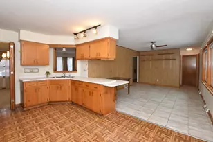 1108 W Zedler Ln, Mequon, WI 53092 - Photo 13