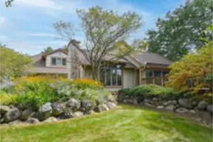 N19W22081 Foxview Ct, Pewaukee, WI 53186 - Photo 9