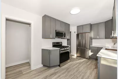 137 S Green Bay Rd, Racine, WI 53406 - Photo 11