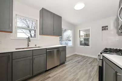 137 S Green Bay Rd, Racine, WI 53406 - Photo 7