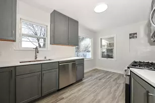 137 S Green Bay Rd, Racine, WI 53406 - Photo 7