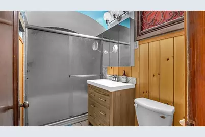 1513 E Harriet St, Appleton, WI 54915 - Photo 9