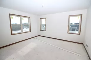 912 Fairway Dr, Twin Lakes, WI 53181 - Photo 11