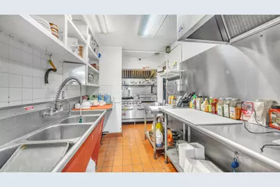 2927 S 8th St, Sheboygan, WI 53081 - Photo 9