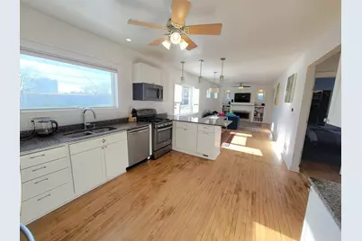122 W Maple St, Milwaukee, WI 53204 - Photo 21